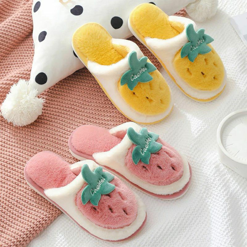 Dép bông đi trong nhà hình dâu