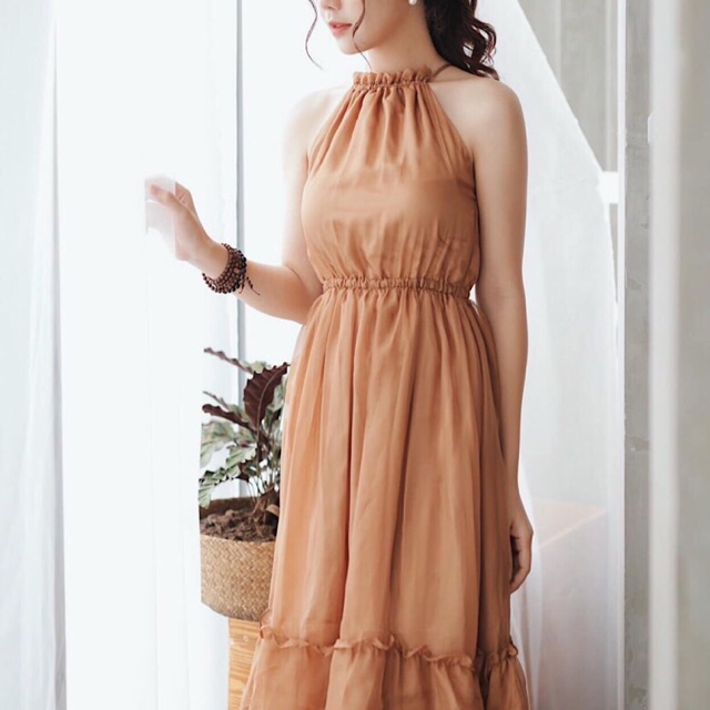 Váy yếm lụa tơ