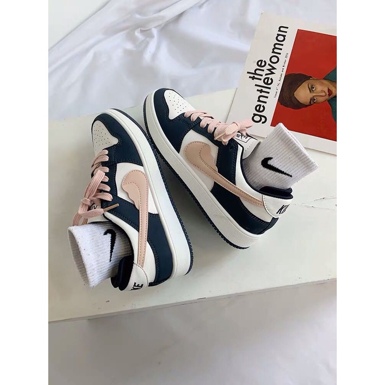 Giày sneker thể thao Jordan Nữ đế bằng