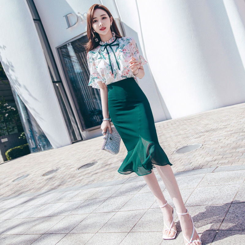 Bộ Áo Voan Hoa Ngắn Tay + Chân Váy Đuôi Cá Thời Trang Hàn Quốc Mới Cho Nữ