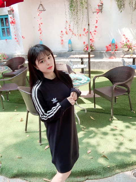 Váy đầm das đen 3 sọc đơn giản cổ điển, hàng xuất xịn