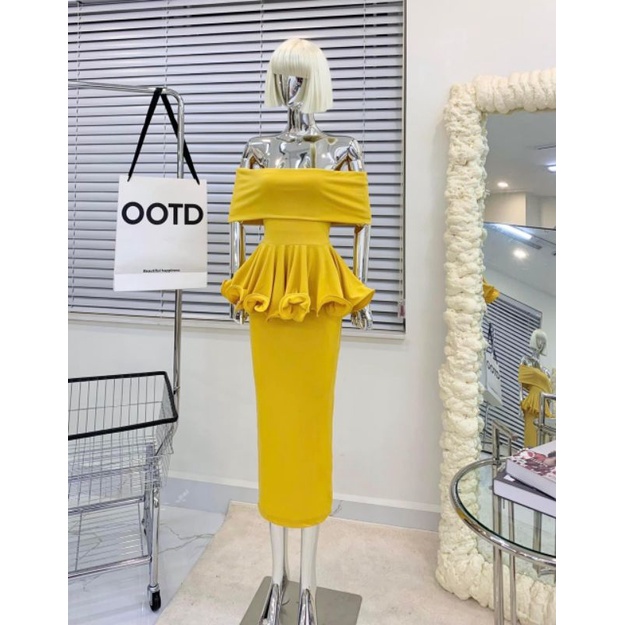 Sét Áo Peplum Trễ Vai Tùng Xếp Ly + Chân Váy Body | BigBuy360 - bigbuy360.vn