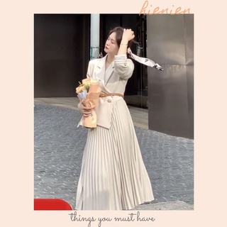 Váy liền xếp ly dáng vest, kèm đai nịt