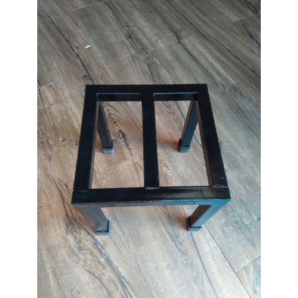 Kệ Vuông kê chậu hoa, cây cảnh kích thước 20cmx20cm. cao 20cm. hộp sắt 20*20mm