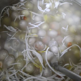 Bộc lọc nhân  dừa, đậu phộng