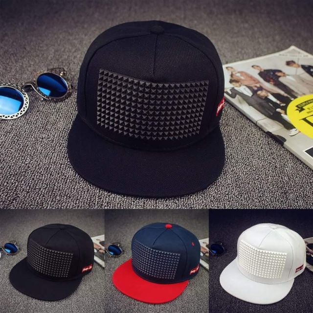 Nón snapback mặt đinh thời trang 2021