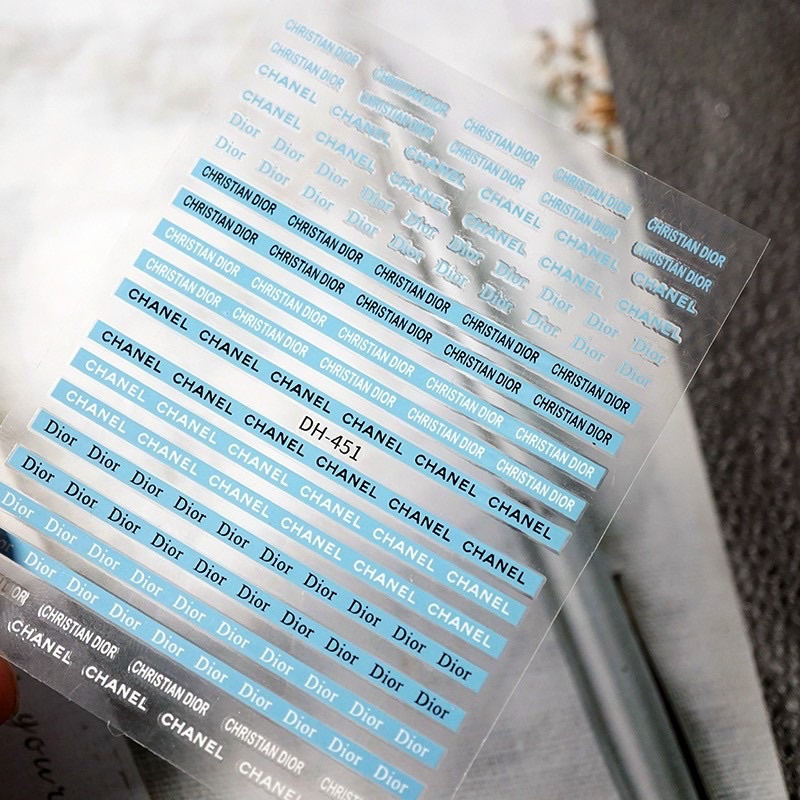 Sticker thương hiệu dán móng