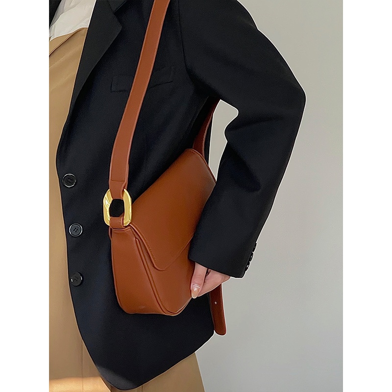 Túi Đeo Chéo Hình Vuông Cỡ Lớn Mềm Mại Màu Nâu Dễ Phối Đồ Thời Trang Cho Nữ