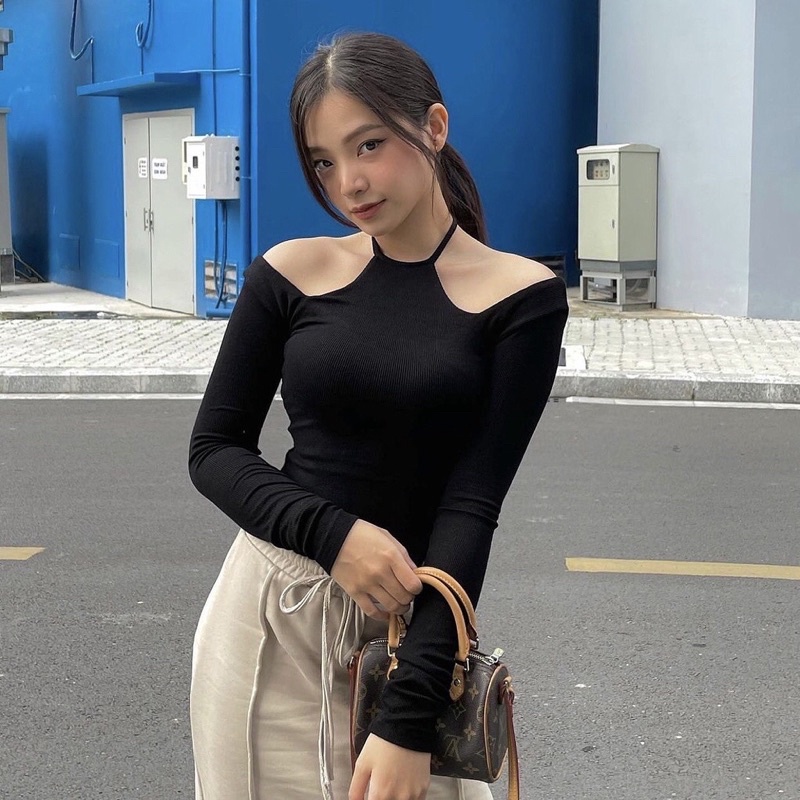 ÁO CROPTOP NỮ VẠT BẦU TAY DÀI CỔ YẾM HỞ VAI BODY ÔM CHIZISHOP - Mã ATD101