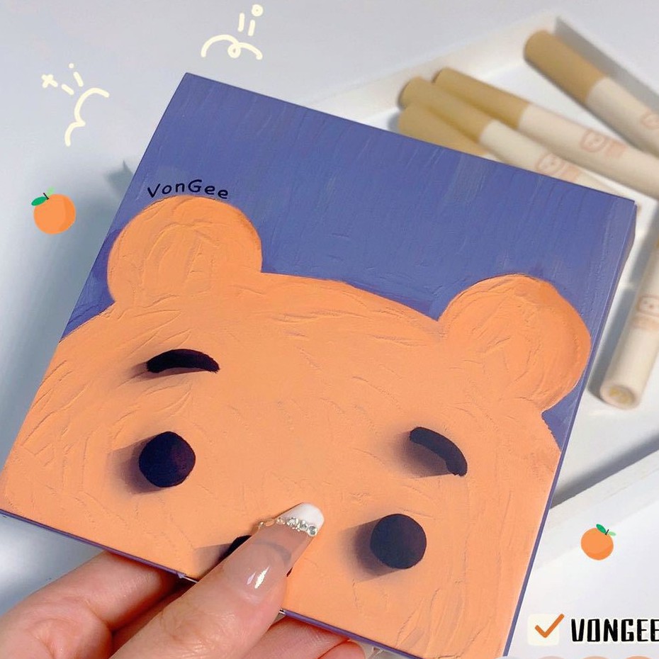 Hộp 4 cây son Vongee gấu vàng (1502)