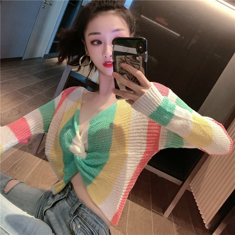 Áo Crop Top Tay Dài Cổ Chữ V Kẻ Sọc Thời Trang Cho Nữ