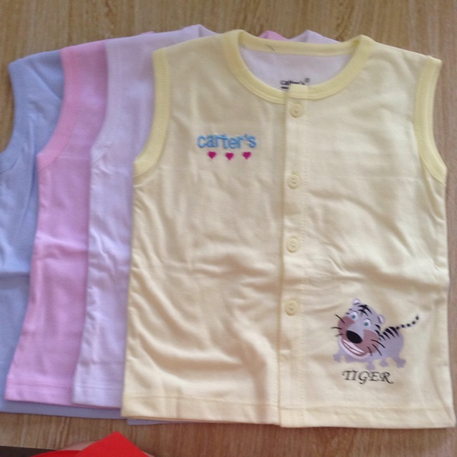 Áo gi lê carter's 2 lớp đủ sai 3M,6M,9M,12M (có 4 màu :xanh ,vàng ,hồng )