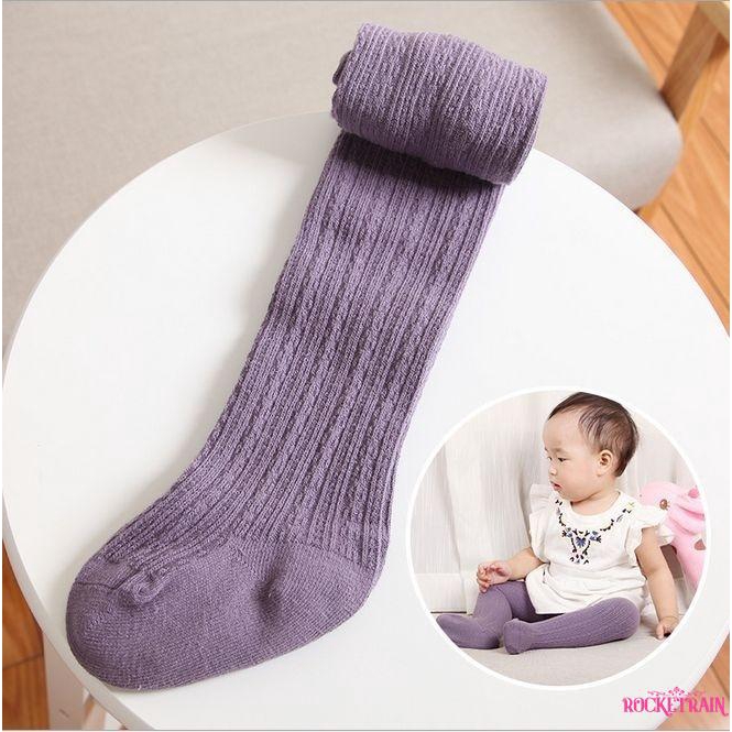 Quần tất cotton giữ ấm cho bé