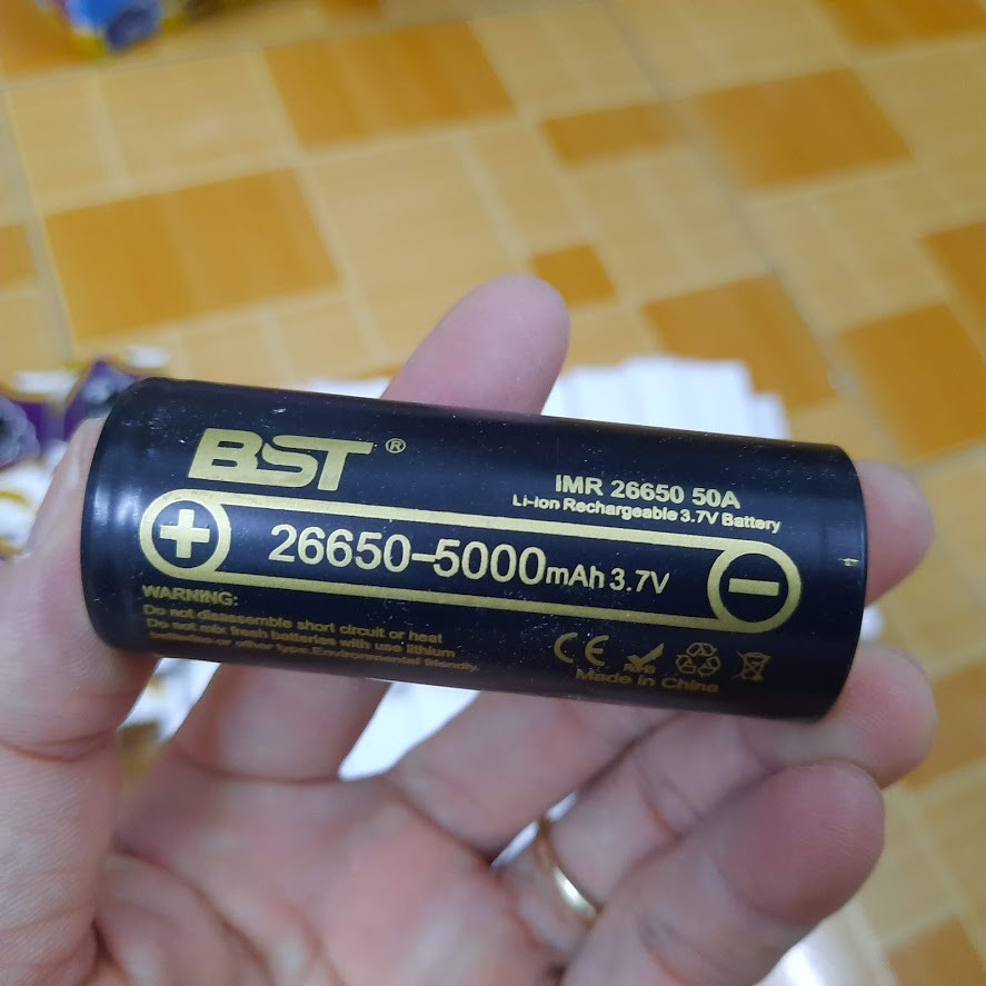 Pin li-ion 3.7v 26650 BST 5000mah xả cao 50A 2 đầu phẳng