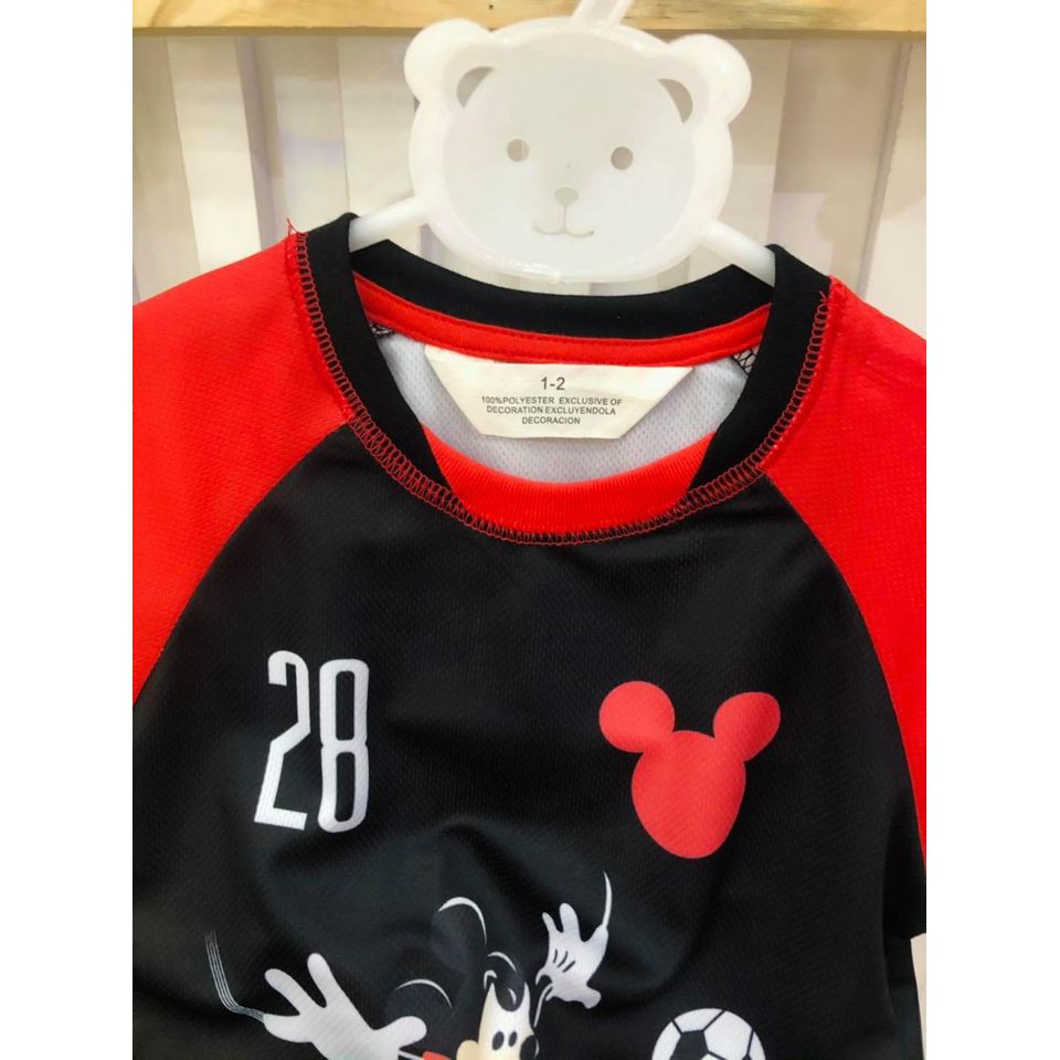 Bộ Mickey đá bóng đỏ đen