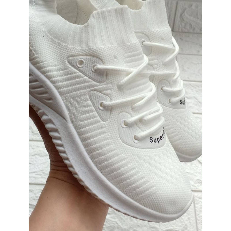 [Nhập mã WS1504] Giày Nữ Cổ Chun kiểu dáng thể thao vải mềm siêu thoáng Hàng Nhập Quảng Châu hot hit | BigBuy360 - bigbuy360.vn