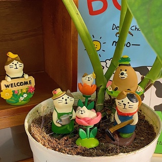 Mô hình mèo chủ đề làm vườn
