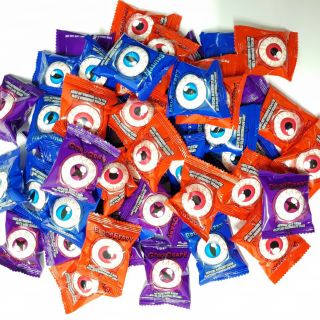 Kẹo dẻo xốp kinh dị con mắt
