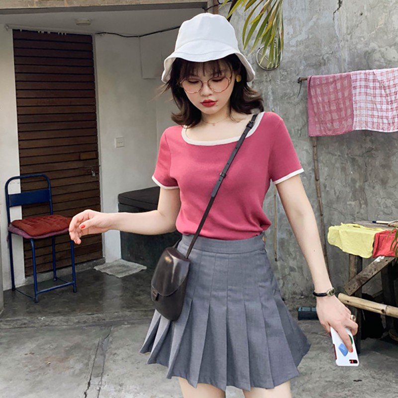 Áo croptop cổ vuông tay ngắn thiết kế đơn giản hợp thời trang | BigBuy360 - bigbuy360.vn