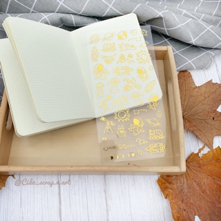 Sticker phi hành gia gold lấp lánh