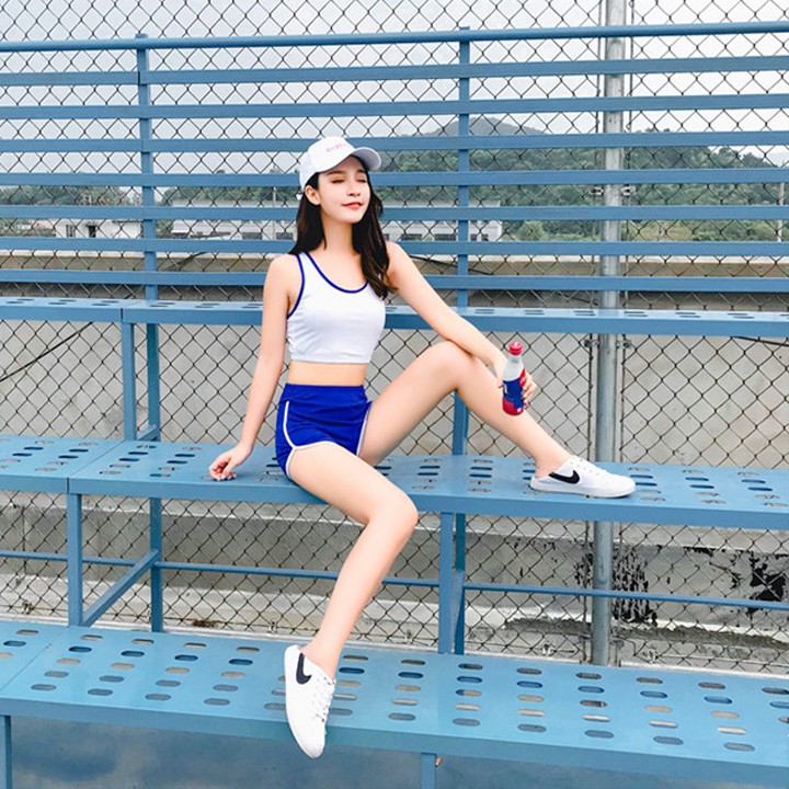 Bộ đồ bơi nữ kiểu dáng thể thao Set đi biển 3 mãnh với màu xanh năng động cá tính 💖 | BigBuy360 - bigbuy360.vn