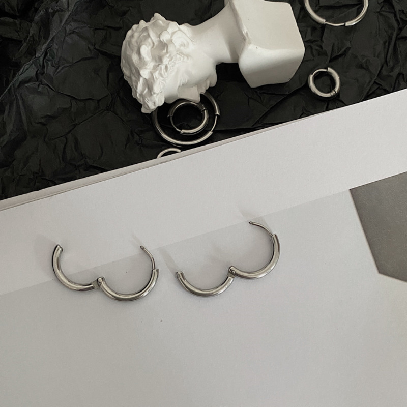 Khuyên tai thép titan đơn giản phong hip-hop thời trang cho nam và nữ 19245