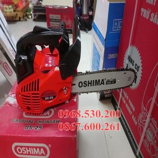 Máy cưa xích Oshima OS 25 kích thước nhỏ gọn, dùng tỉa cành là một lợi thế