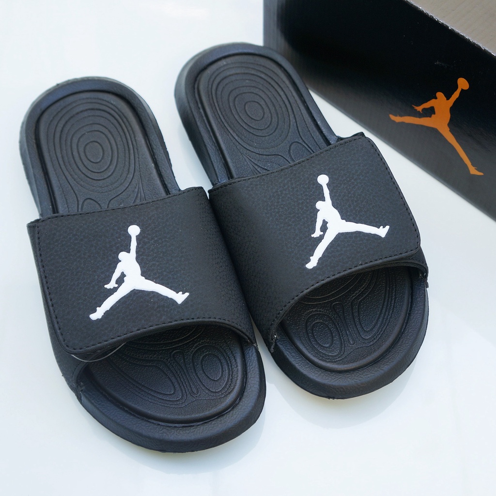 Dép JD Jordan bóng rổ FREE SHIP + hộp hãng + jordan đủ tem tag loại 1 đen logo trắng quai ngang dán nam nữ. BH Slippers