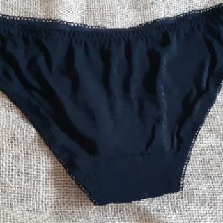 Quần lót Annie, hàng công ty