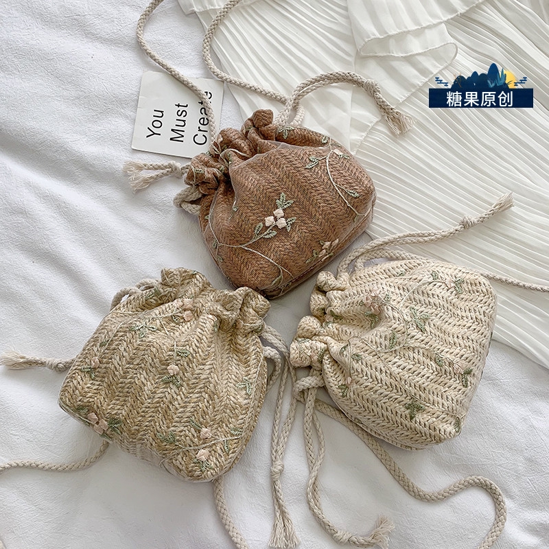 Túi đeo chéo sành điệu trẻ trung cho nữ