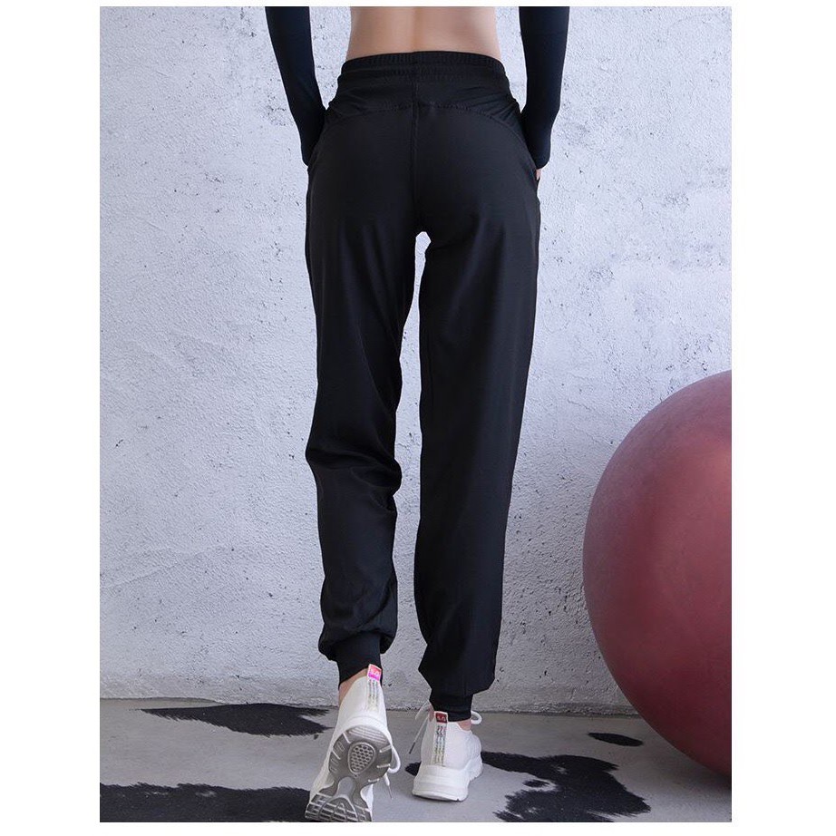 QUẦN JOGGER NỮ VẢI DÙ CAO CẤP BO CHÂN THỜI TRANG