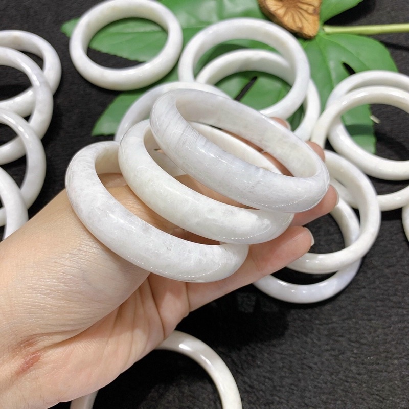 Vòng Kiềng Đá Mặt Trăng Size 50-58mm