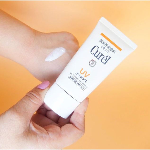 Kem Chống Nắng Dạng Tinh Chất Giúp Cấp Ẩm Chuyên Sâu Curél UV Protection Essence SPF 30/PA+++ 50g