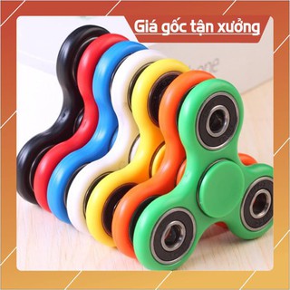 Con quay 3 cánh nhựa Spinner (Nhiều màu)