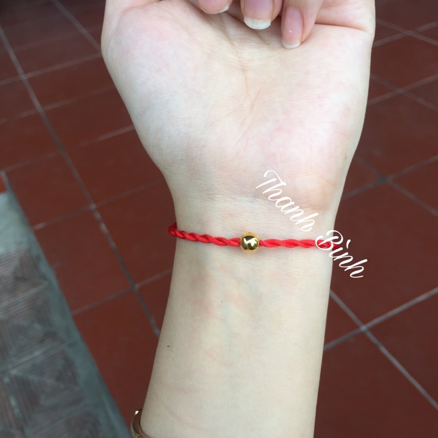 Vòng tay chỉ đỏ may mắn loại 1 (có hạt) | BigBuy360 - bigbuy360.vn
