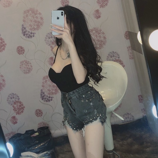 Áo hai dây croptop ôm body có mút ngực siêu sexy