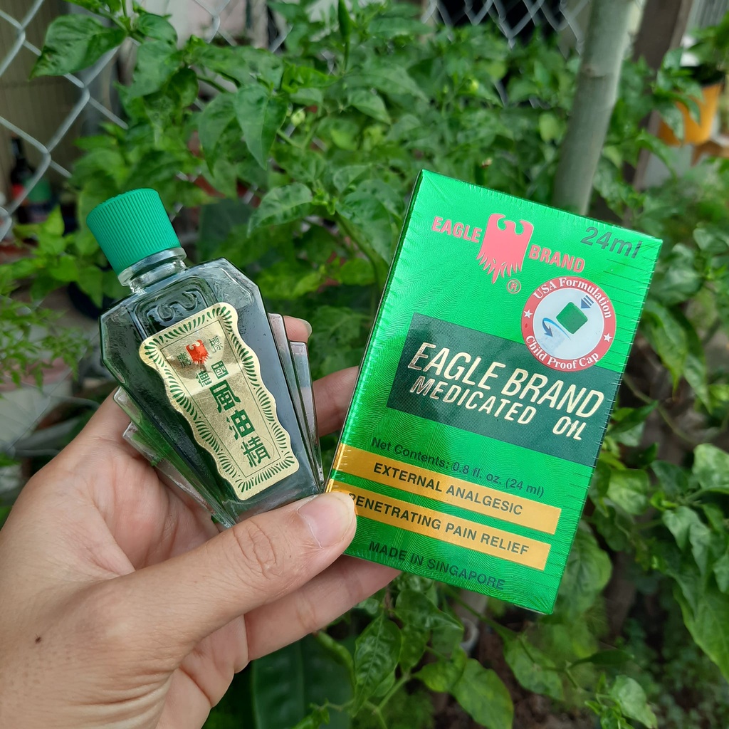 Dầu Gió 2 Nắp Con Ó Singapore Nhập Mỹ 24ml; Dầu Trắng Và Dầu Xanh Eagle Brand; Giảm Đau Nhức