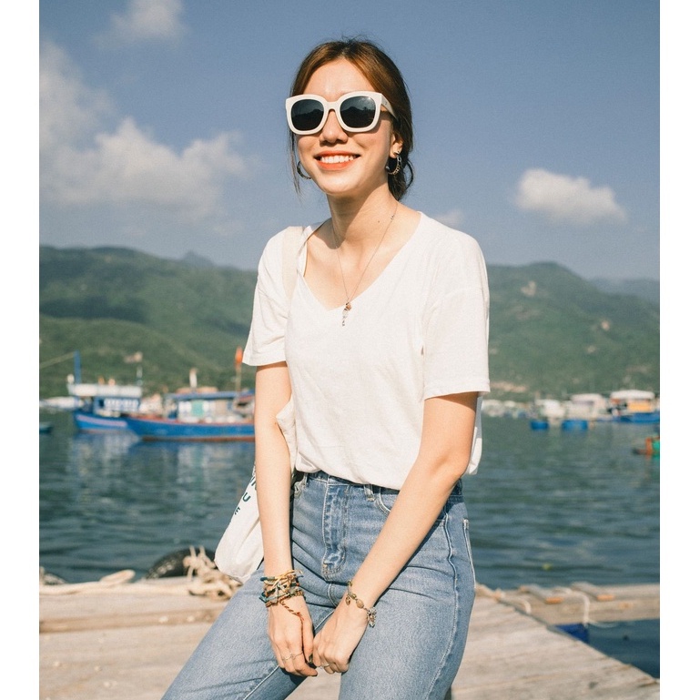 Áo Thun Trơn Nữ Tay Ngắn Cổ Tim Trắng - VSS - Hashtagem ( Freesize dưới 57kg )