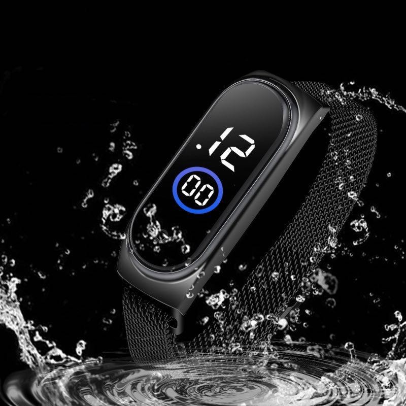 Đồng hồ quartz M4 phong cách thể thao chống nước tiện dụng | BigBuy360 - bigbuy360.vn