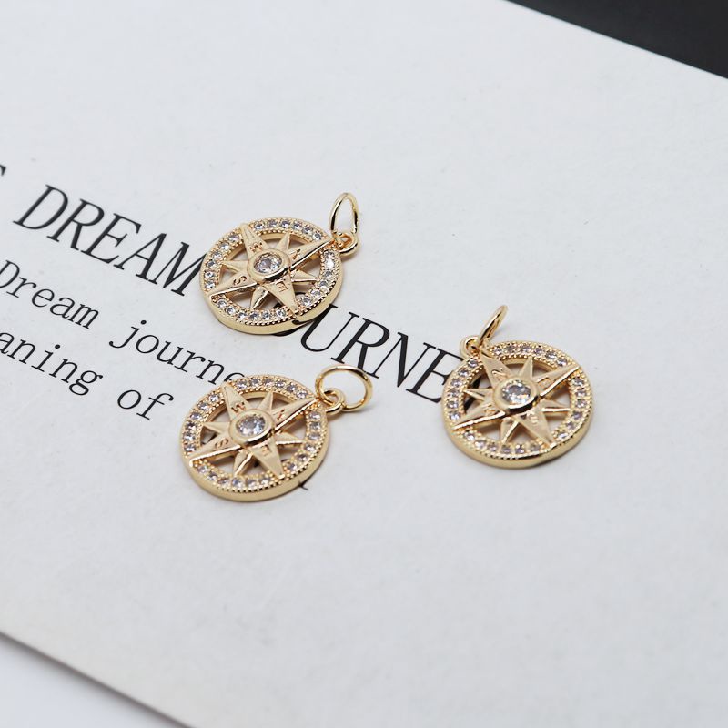 Mặt Dây Chuyền Hình La Bàn Tròn Nhỏ Bằng Đồng 14k Dát Đá Zircon