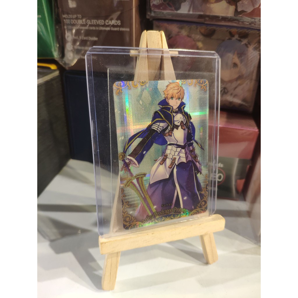 Thẻ bài bánh xốp Fate Grand Order FGO Arthur Pendragon Prototype SSR - Secret Rare - Tặng bọc bài nhựa bảo quản