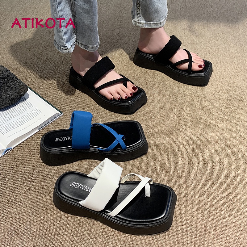 Sandal Atikota xỏ ngón mũi vuông thoải mái thời trang đi biển cho nữ