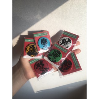 Huy hiệu Identity V