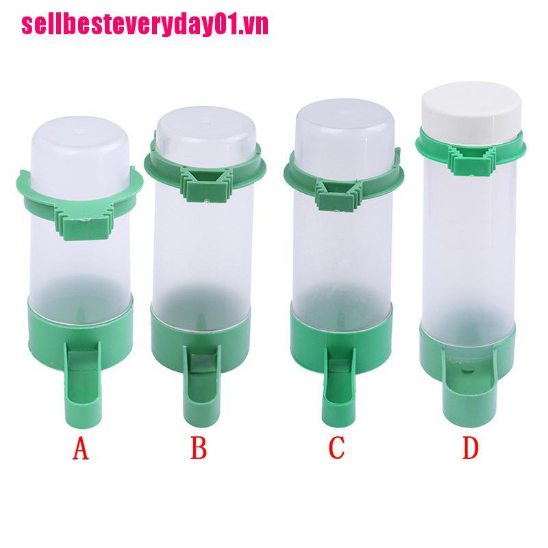 Bình Nước Có Kẹp Gắn Lồng Chim Vẹt Tiện Lợi