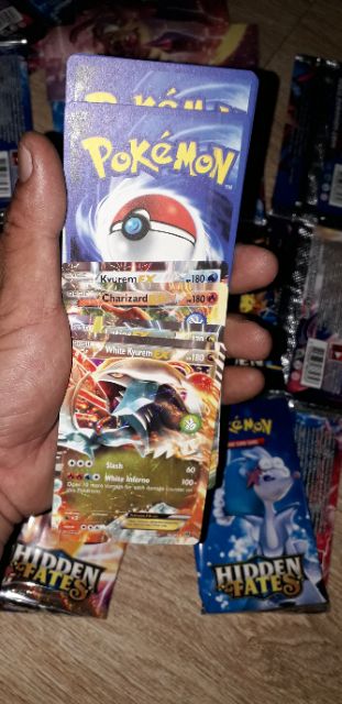 Sét 96 thẻ bài pokemonHiden fates bằng giấy bóng cứng