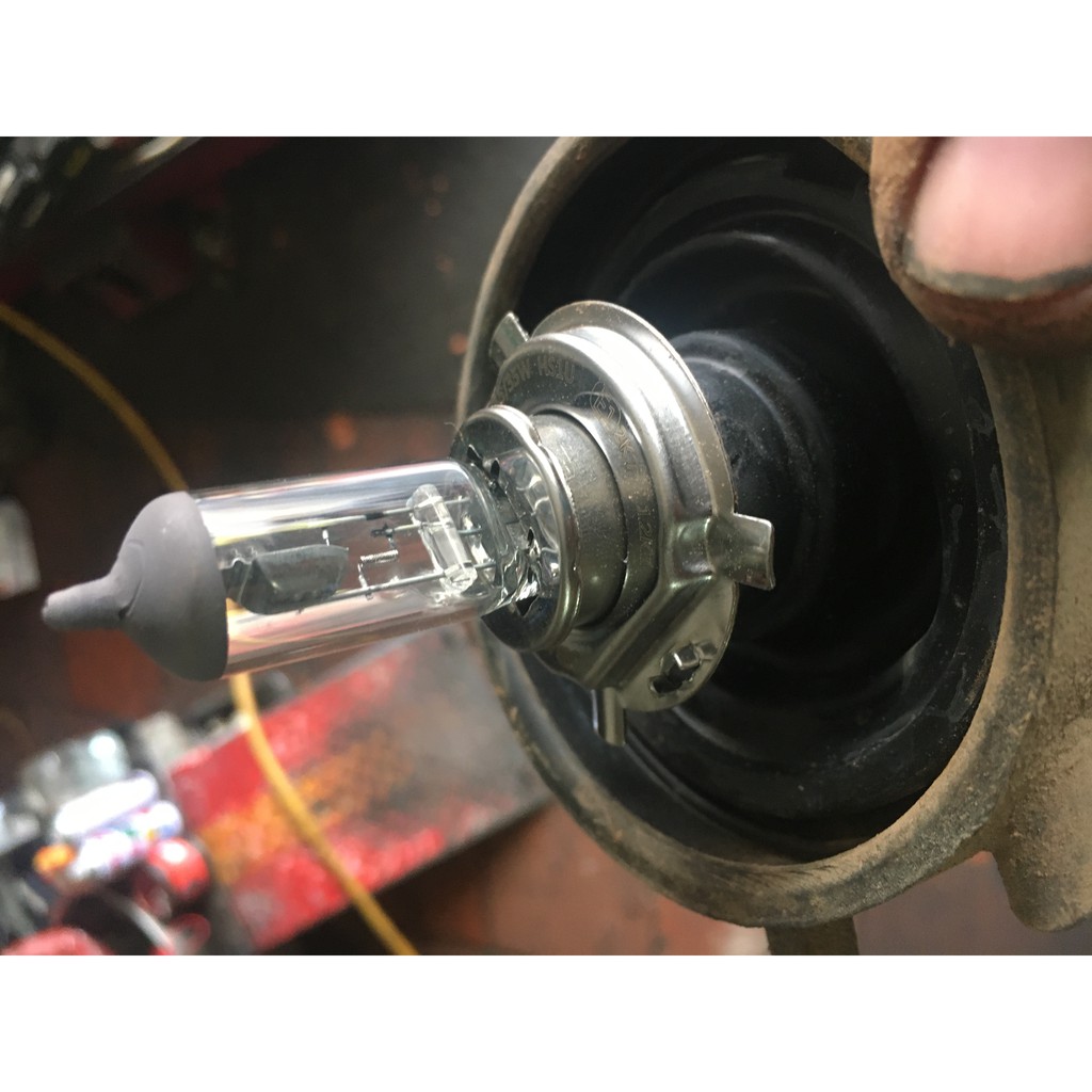 Bóng Đèn pha Osram chính hãng hàng zin Rã xe ( đã test trước khi giao )