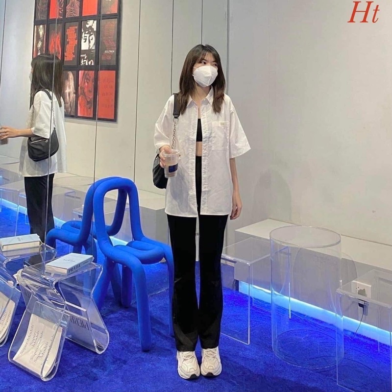 Áo sơ mi cộc tay ESS in túi H2A877