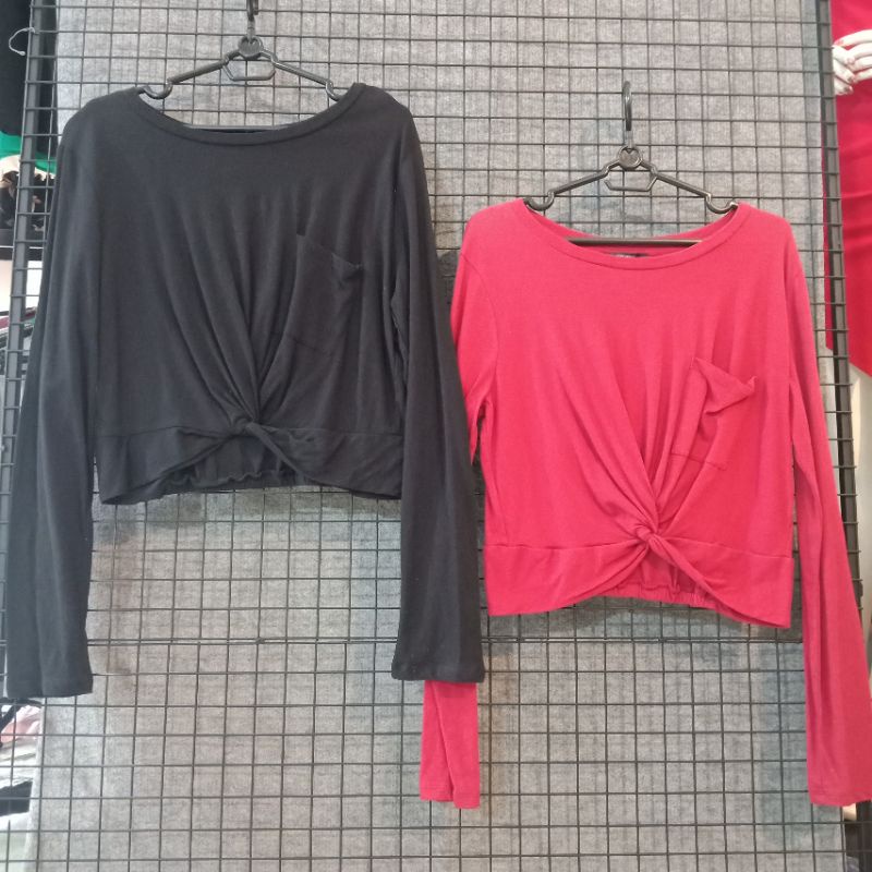 Áo croptop F21