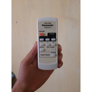 Remote điều khiển quạt panasonic 4 cánh có pin tặng kèm