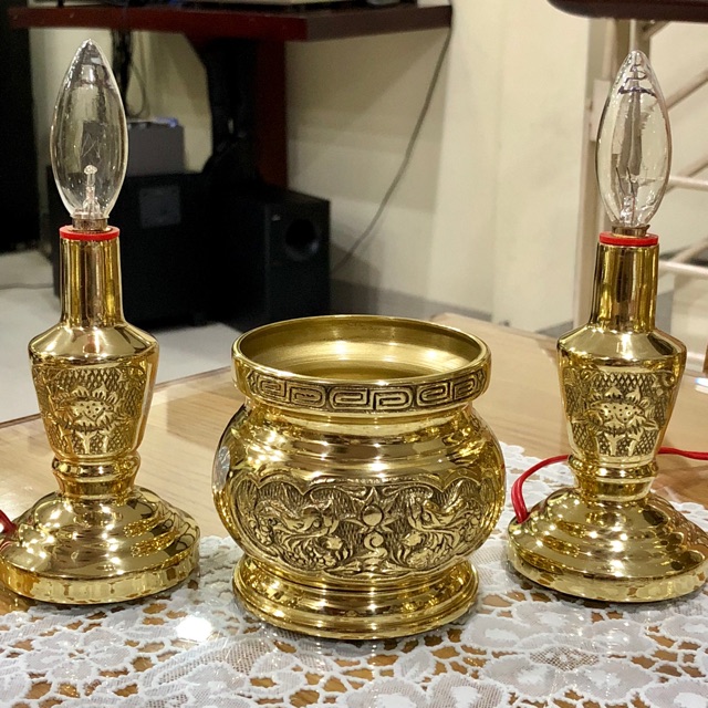 BỘ ĐÈN ĐIỆN VÀ LƯ HƯƠNG BẰNG ĐỒNG